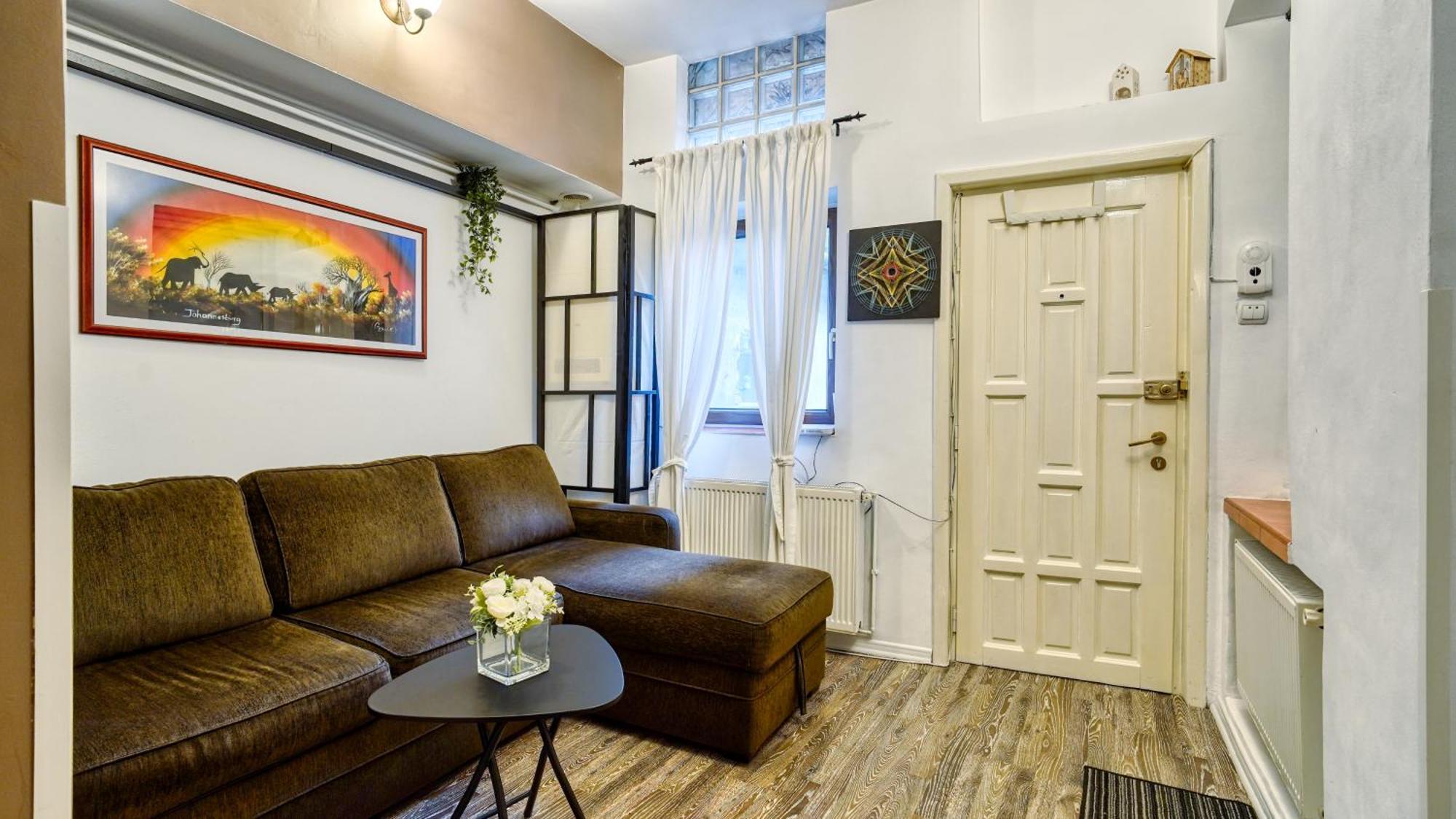 Intimo Oldtown Romantic Apartment Brassó Kültér fotó