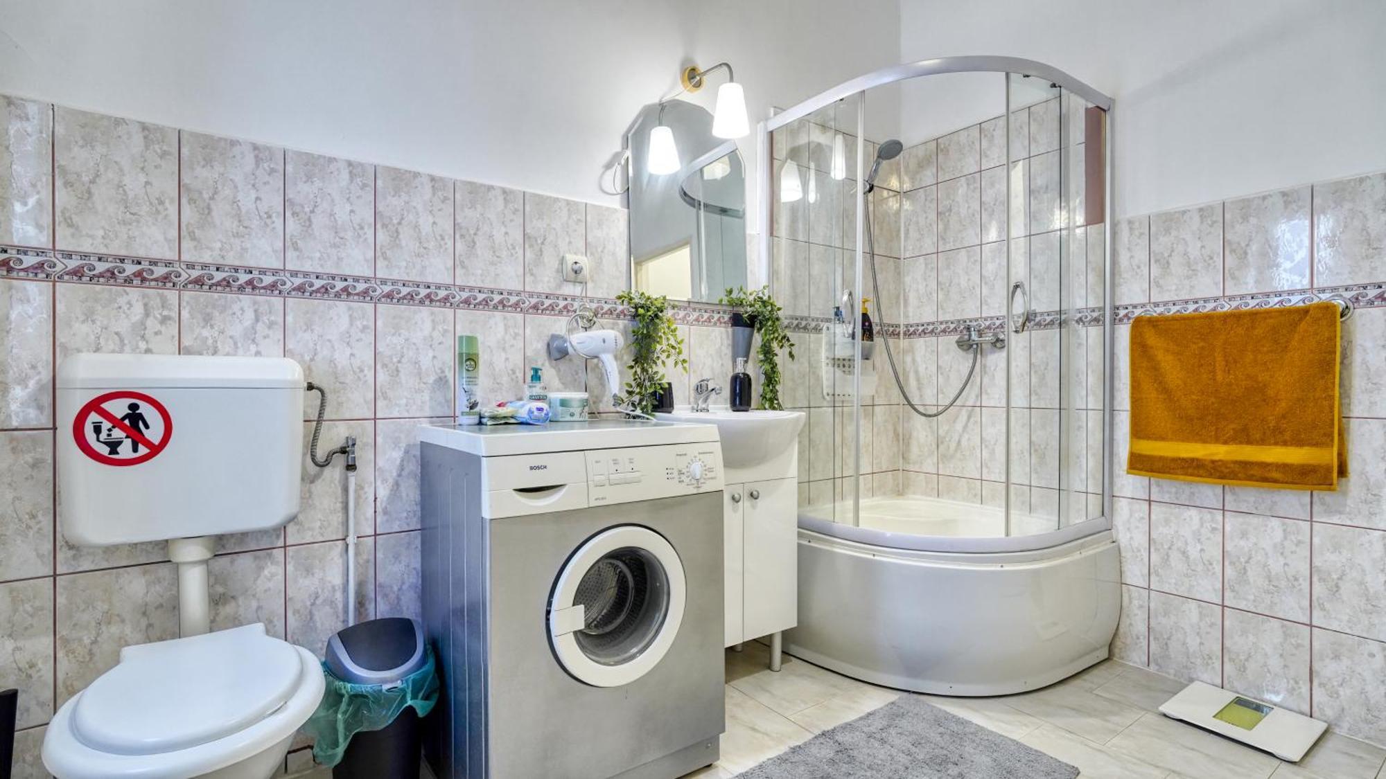 Intimo Oldtown Romantic Apartment Brassó Kültér fotó